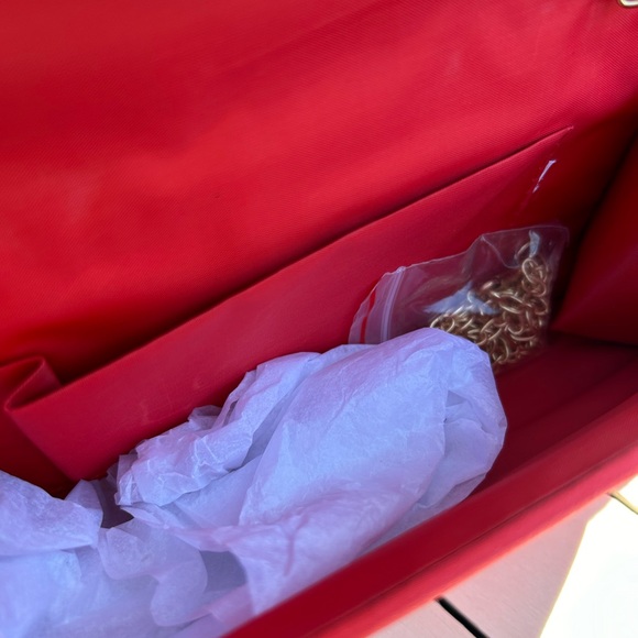 Red Satin Special Occasion Clutch NWT - Picture 4 of 9